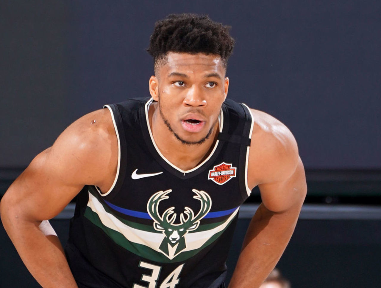 一名此前并 一名此前并