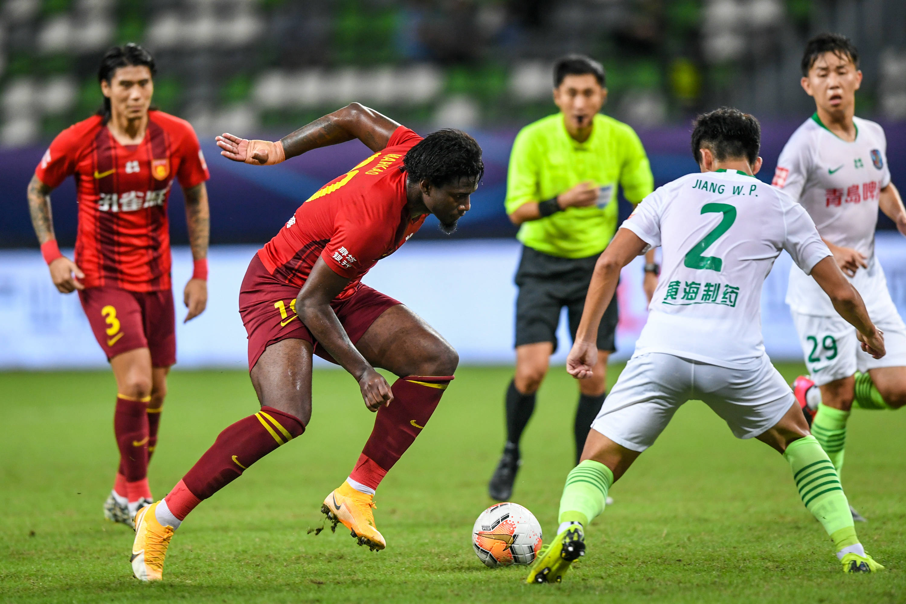 当皮球越过 当皮球越过