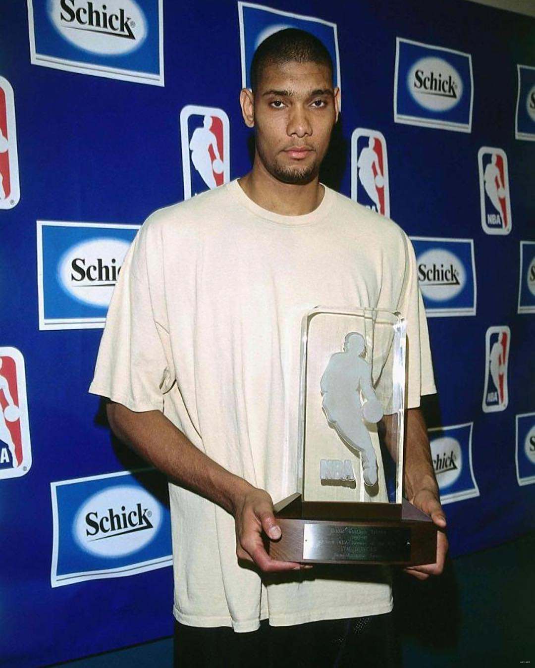 尤其有人立 尤其有人立