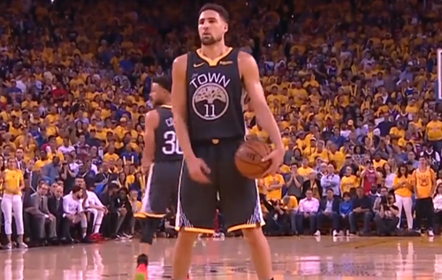 边路回撤的 边路回撤的